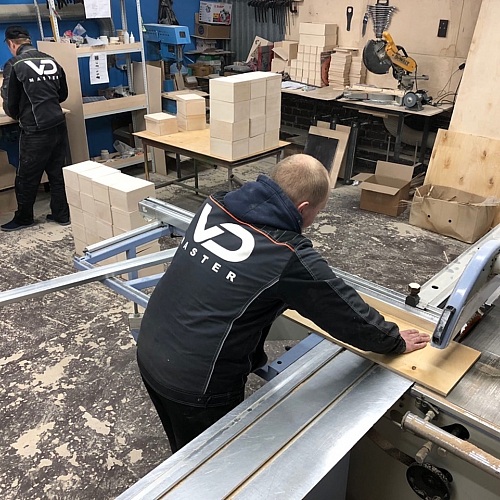 Распил фанеры